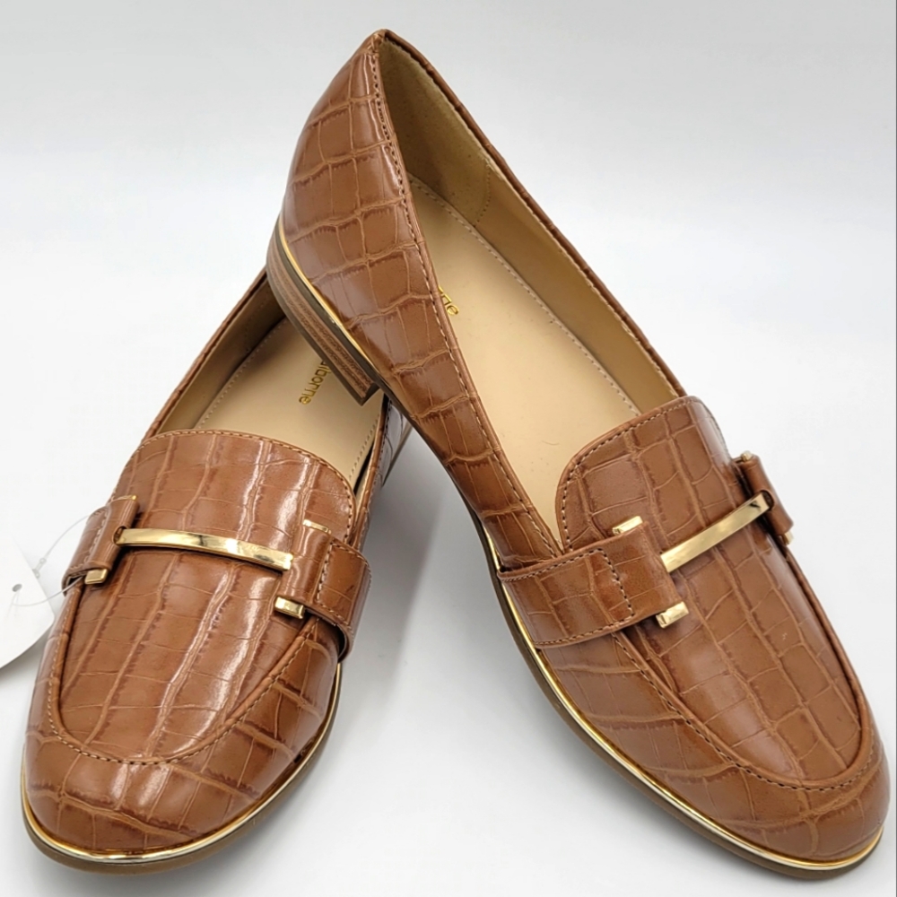 Liz Claiborne Tan Croc Print Loafers w/ Gold Accents Women's Size 6.5M